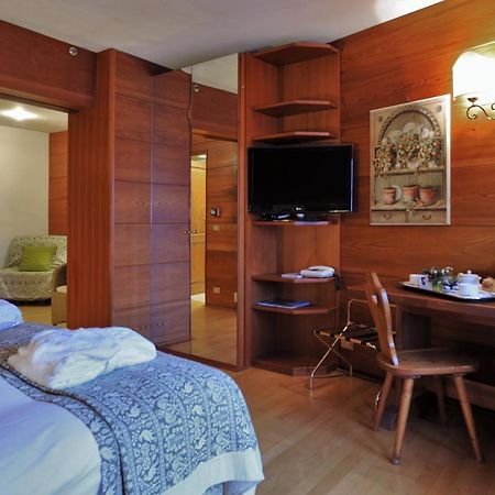 Hotel Mirage Cortina d'Ampezzo Ngoại thất bức ảnh